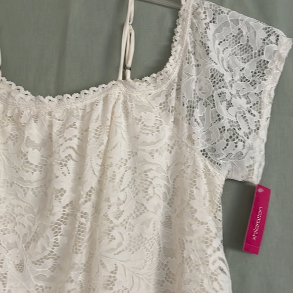 Xhilaration Women’s All Lace Top. - Picture 5 of 11